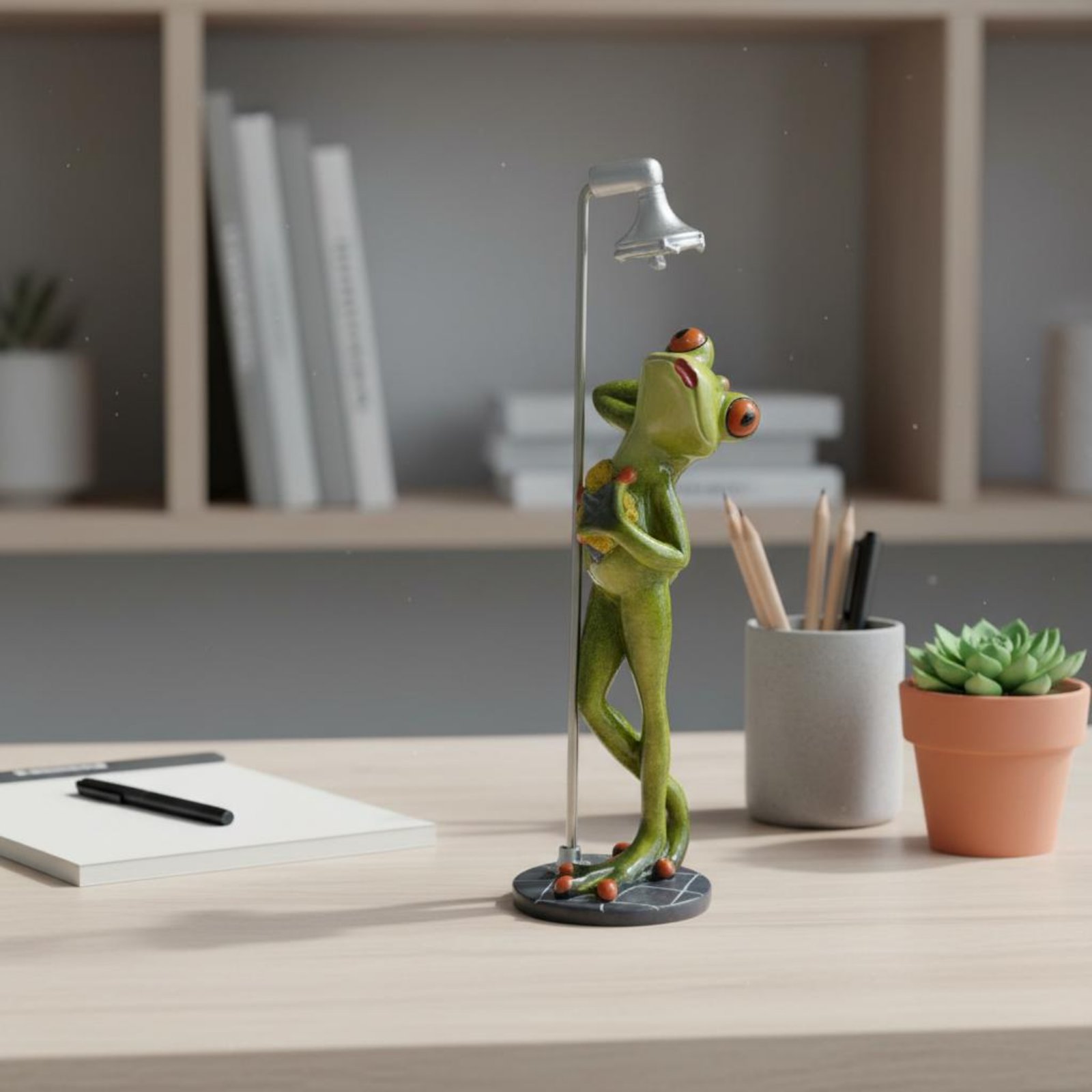 Showering Frog Figurine Great  - Home Bathroom Shower avaliação e preço
